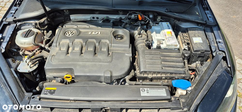 Volkswagen Golf 2.0 TDI SCR DSG Highline - 16