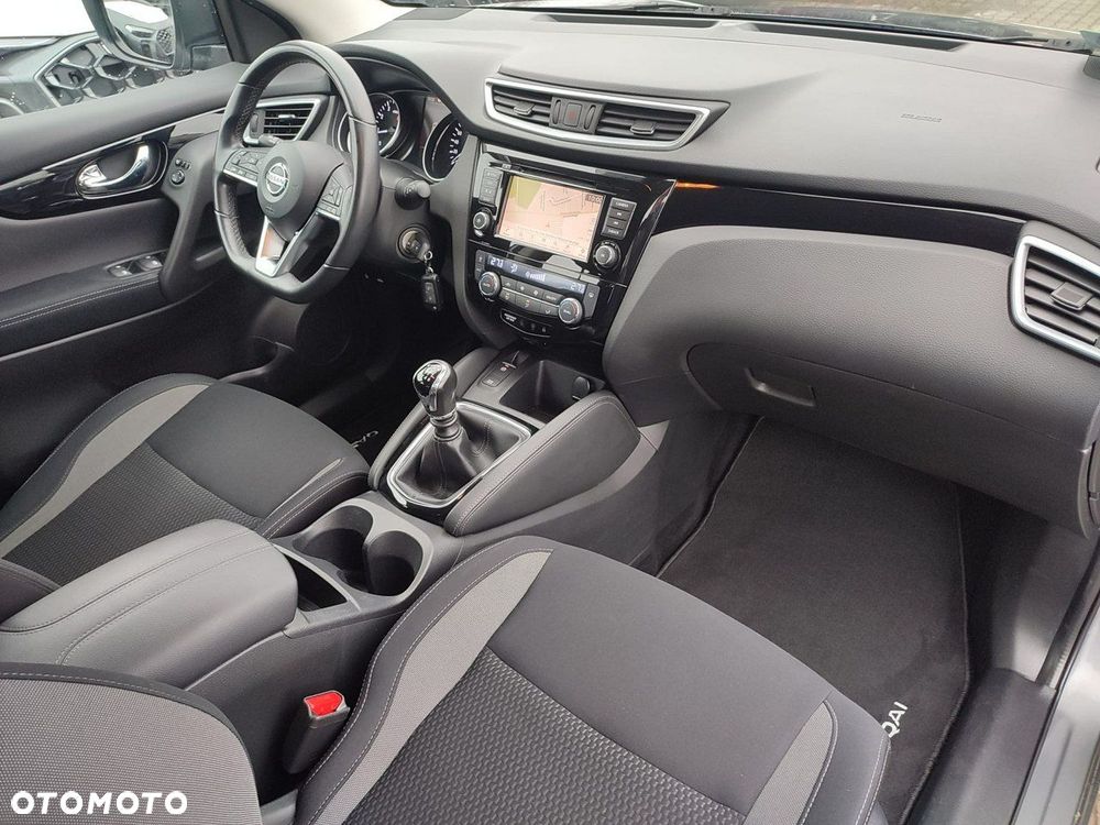 Nissan Qashqai 1.3 DIG-T N-Connecta EU6d - 28