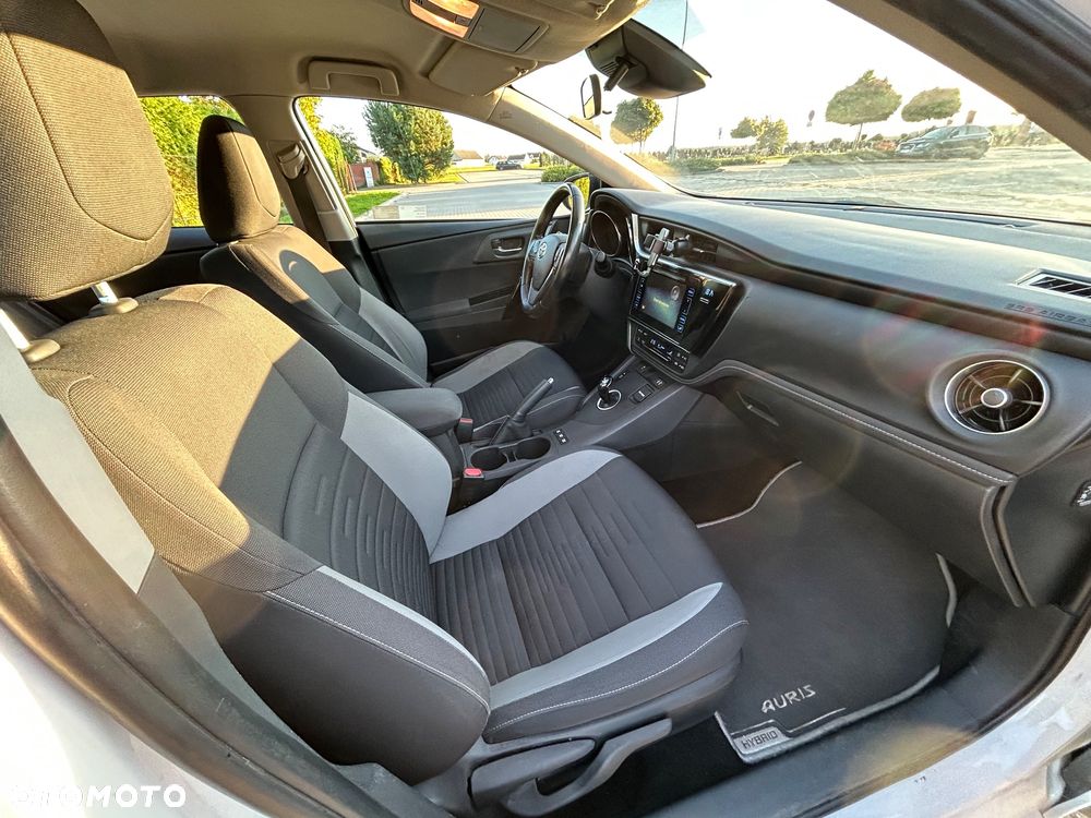 Toyota Auris Hybrid 135 Active - 14