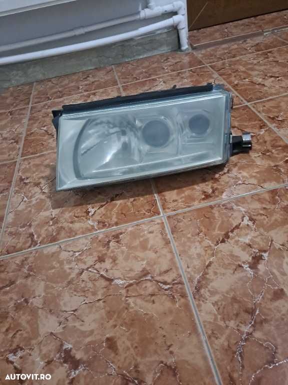 Far stanga Skoda Octavia 1 Xenon an 2000-2006 original Europa