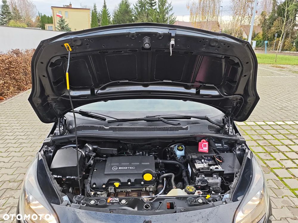 Opel Corsa 1.4 Cosmo - 18