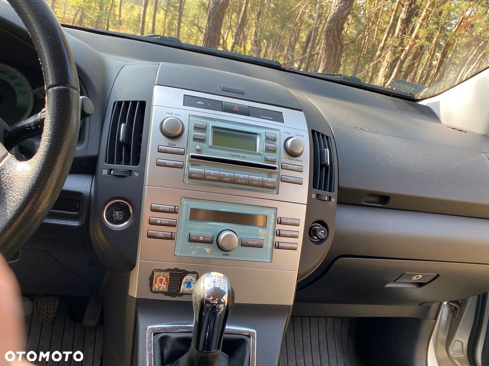 Toyota Corolla Verso - 18