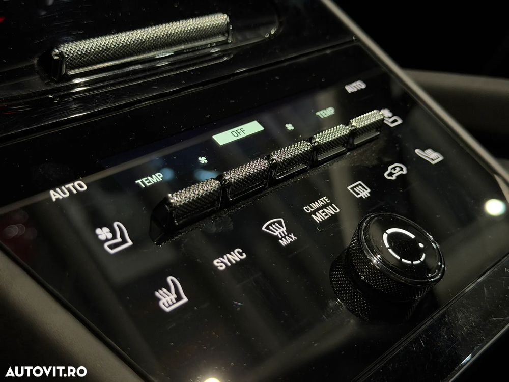 Porsche Cayenne - 22