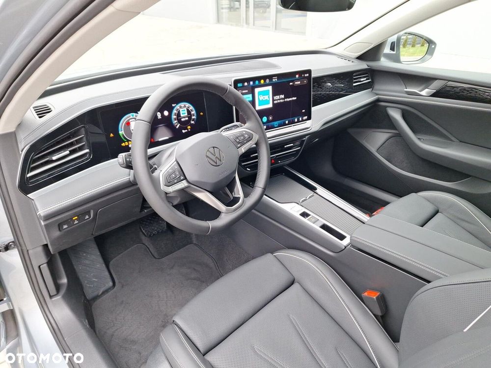 Volkswagen Passat - 9