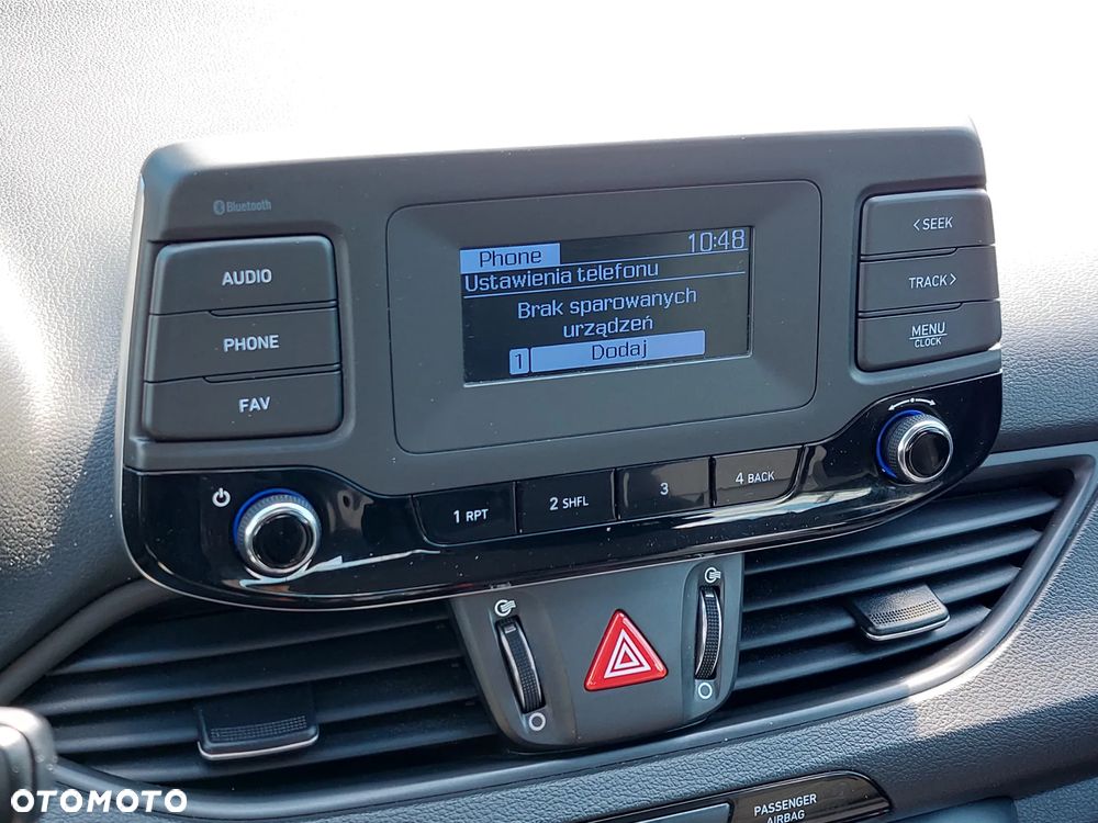 Hyundai i30 1.5 DPI Classic + - 7
