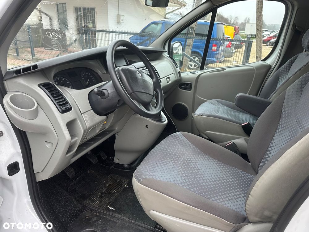 Renault Trafic - 11