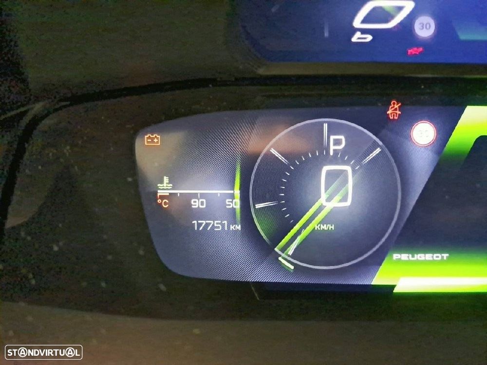 Peugeot 408 1.2 PureTech GT EAT8 - 13