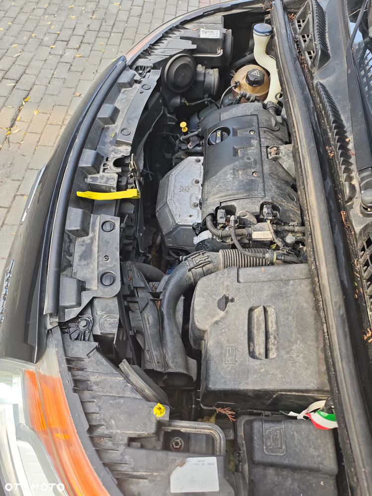 Citroën C3 Picasso 1.4i Exclusive - 10
