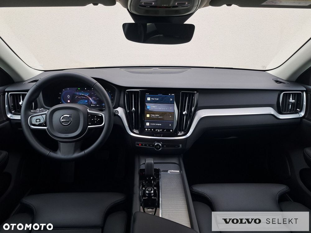 Volvo V60 Cross Country - 13