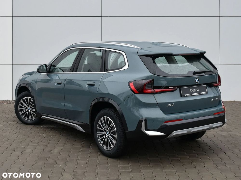 BMW X1 sDrive18d xLine - 9