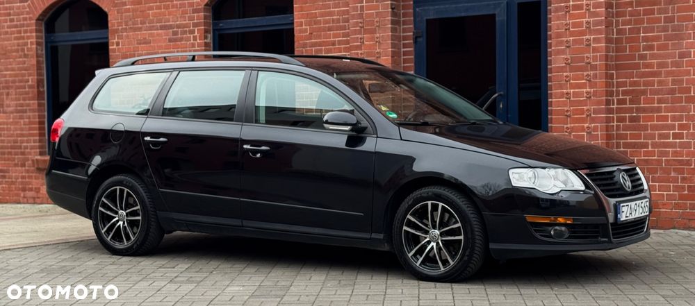 Volkswagen Passat 1.9 TDI Comfortline - 4