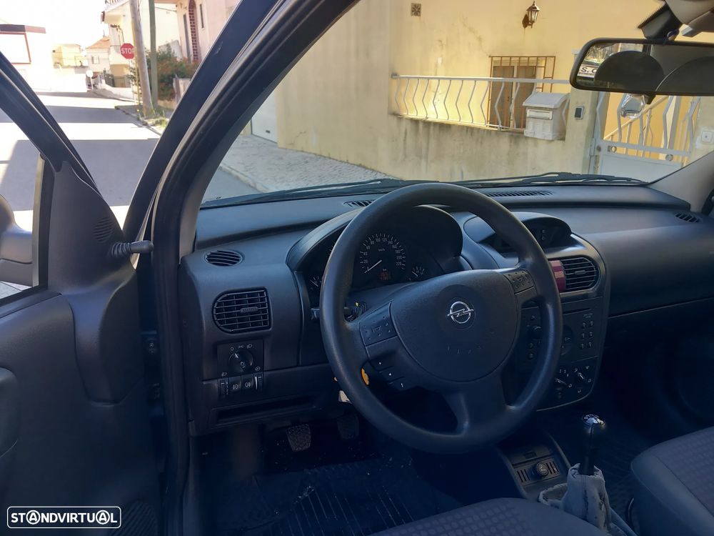Opel Corsa 1.2 16V Enjoy - 8