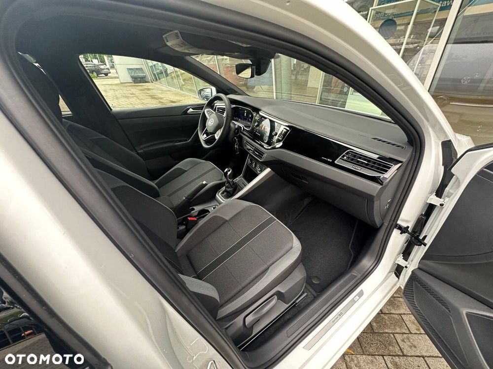 Volkswagen Polo - 13