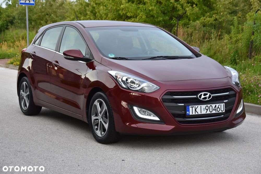 Hyundai i30 blue 1.4 YES Gold - 2