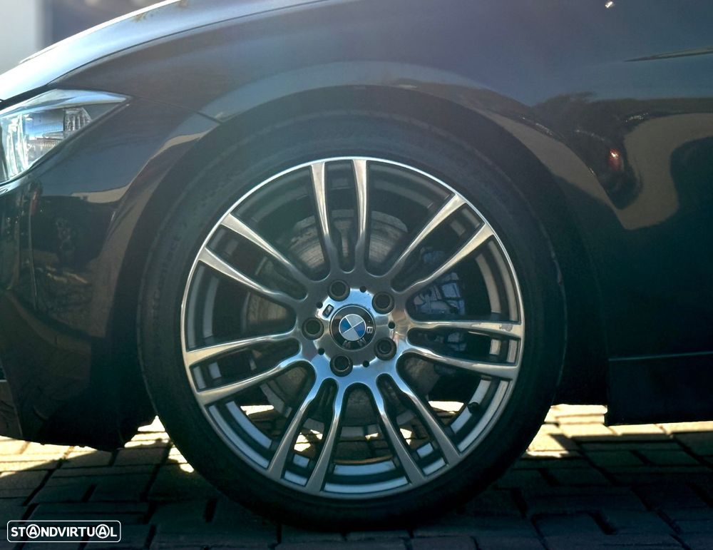 BMW 328 i Pack M - 8