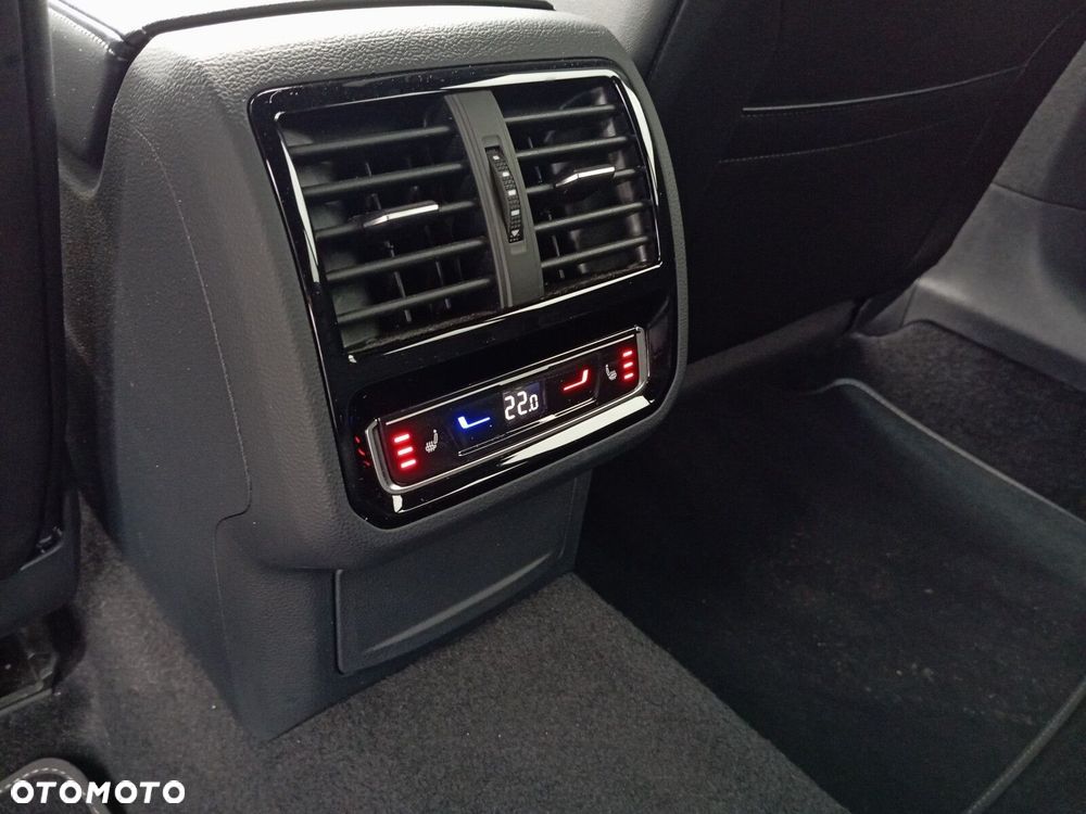Volkswagen Arteon 2.0 TSI R-Line DSG - 24