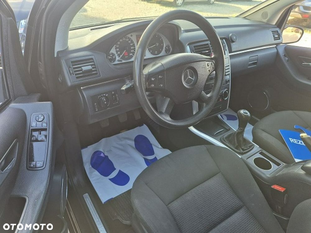 Mercedes-Benz Klasa B 200 - 16