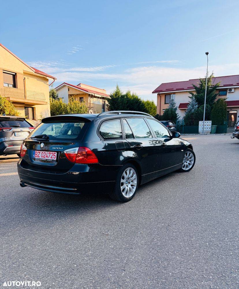 BMW Seria 3 320d Touring - 3
