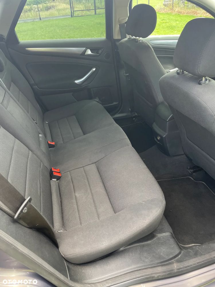 Ford Mondeo 2.0 TDCi Titanium - 14