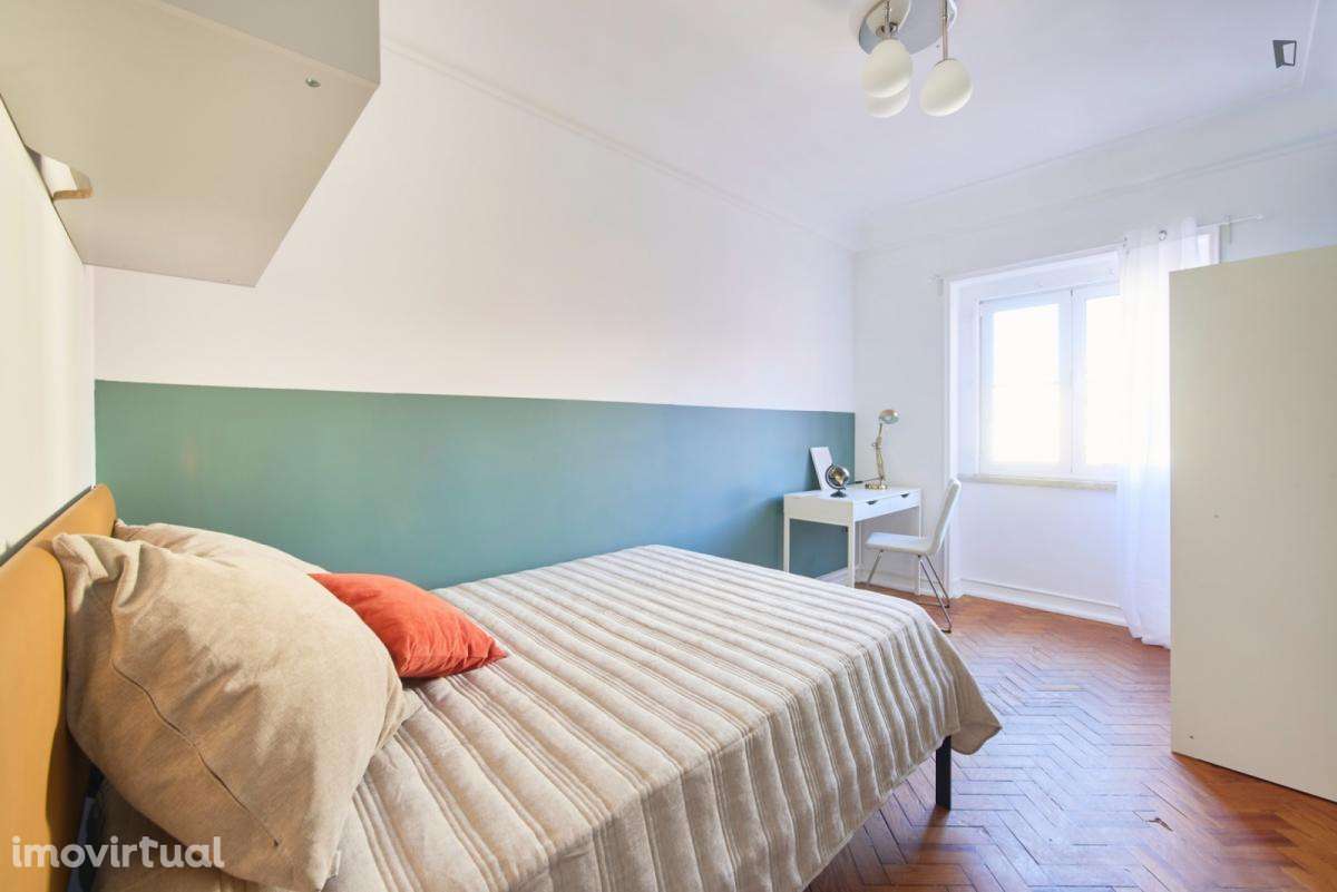 Quarto - localizado em Entrecampos Lisbon - Grande imagem: 2/17