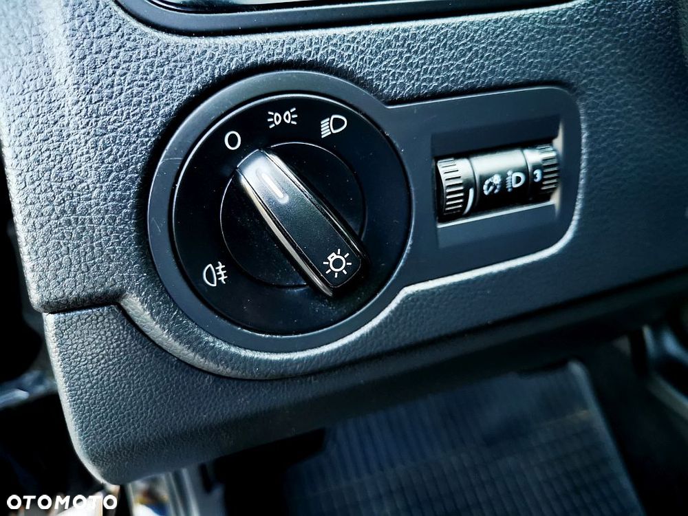 Volkswagen Polo 1.4 16V Comfortline - 18