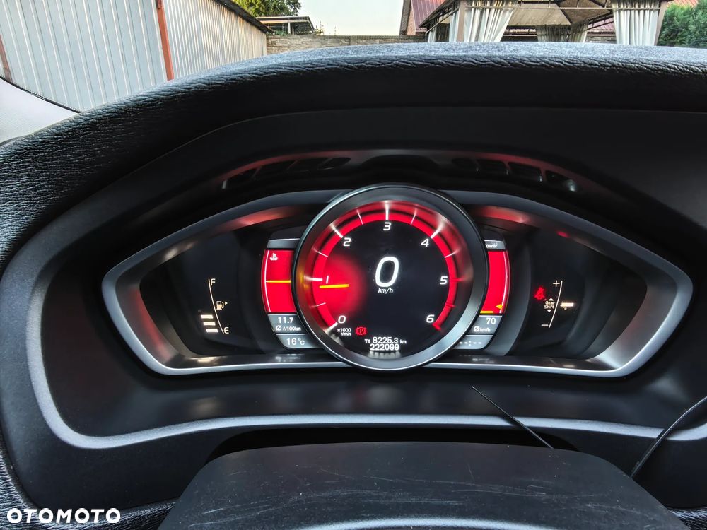 Volvo V40 D2 Momentum - 28