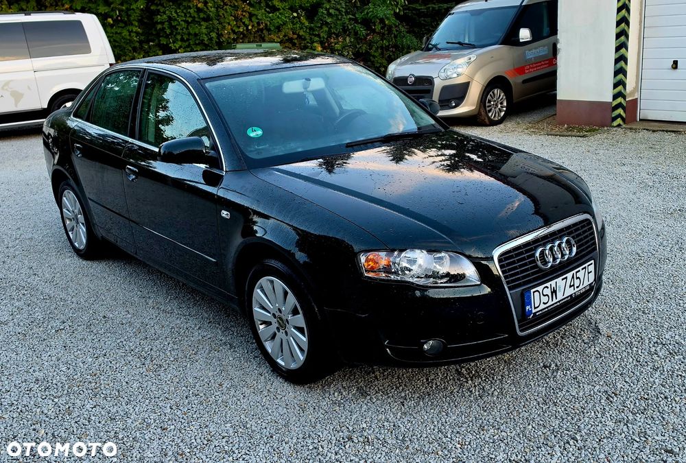 Audi A4 Limousine - 3