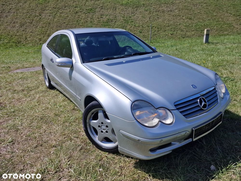 Mercedes-Benz Klasa C 180 Kompressor Sportcoupe - 4