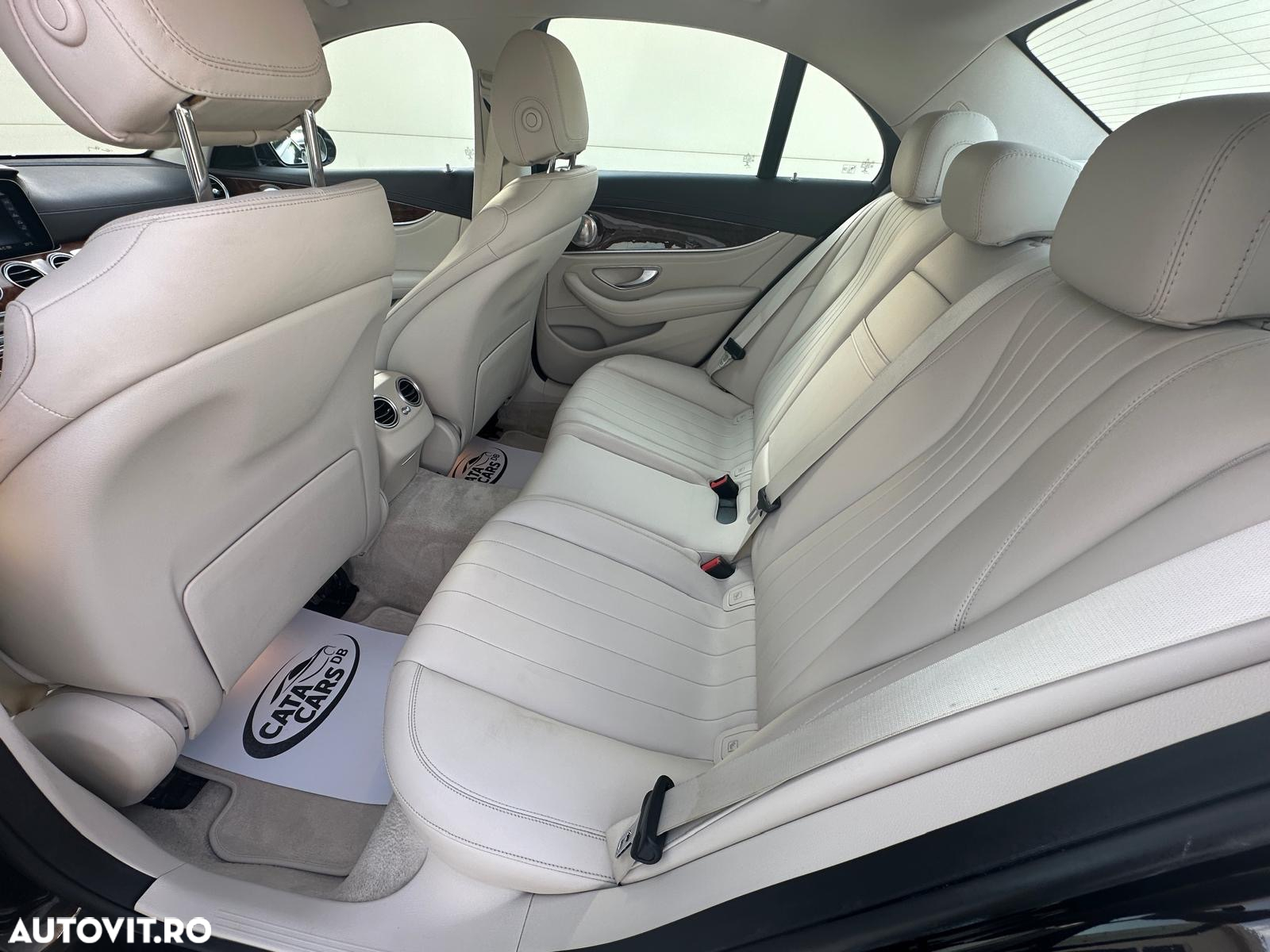 Mercedes-Benz E 220 d 4Matic T 9G-TRONIC Exclusive - 21