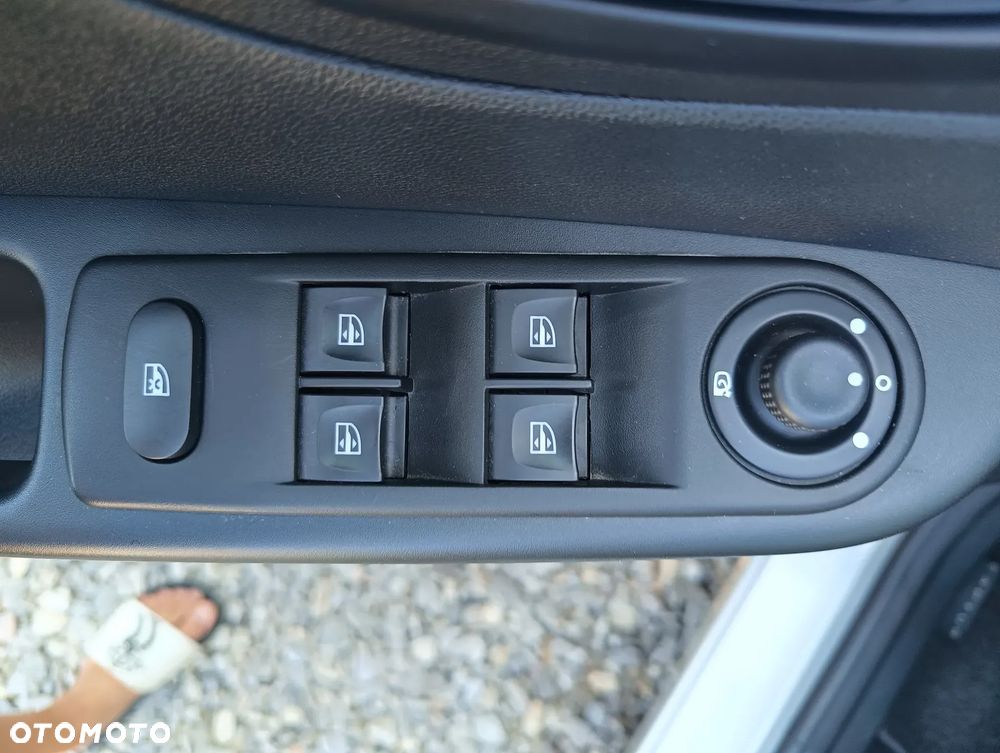 Renault Captur (ENERGY) dCi 90 LIMITED - 31