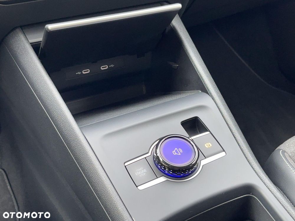 Volkswagen Tiguan - 28