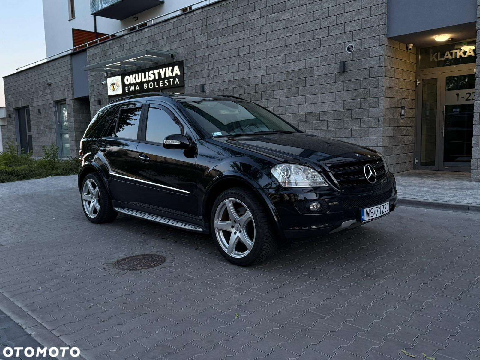 Mercedes-Benz ML 500 4-Matic - 3