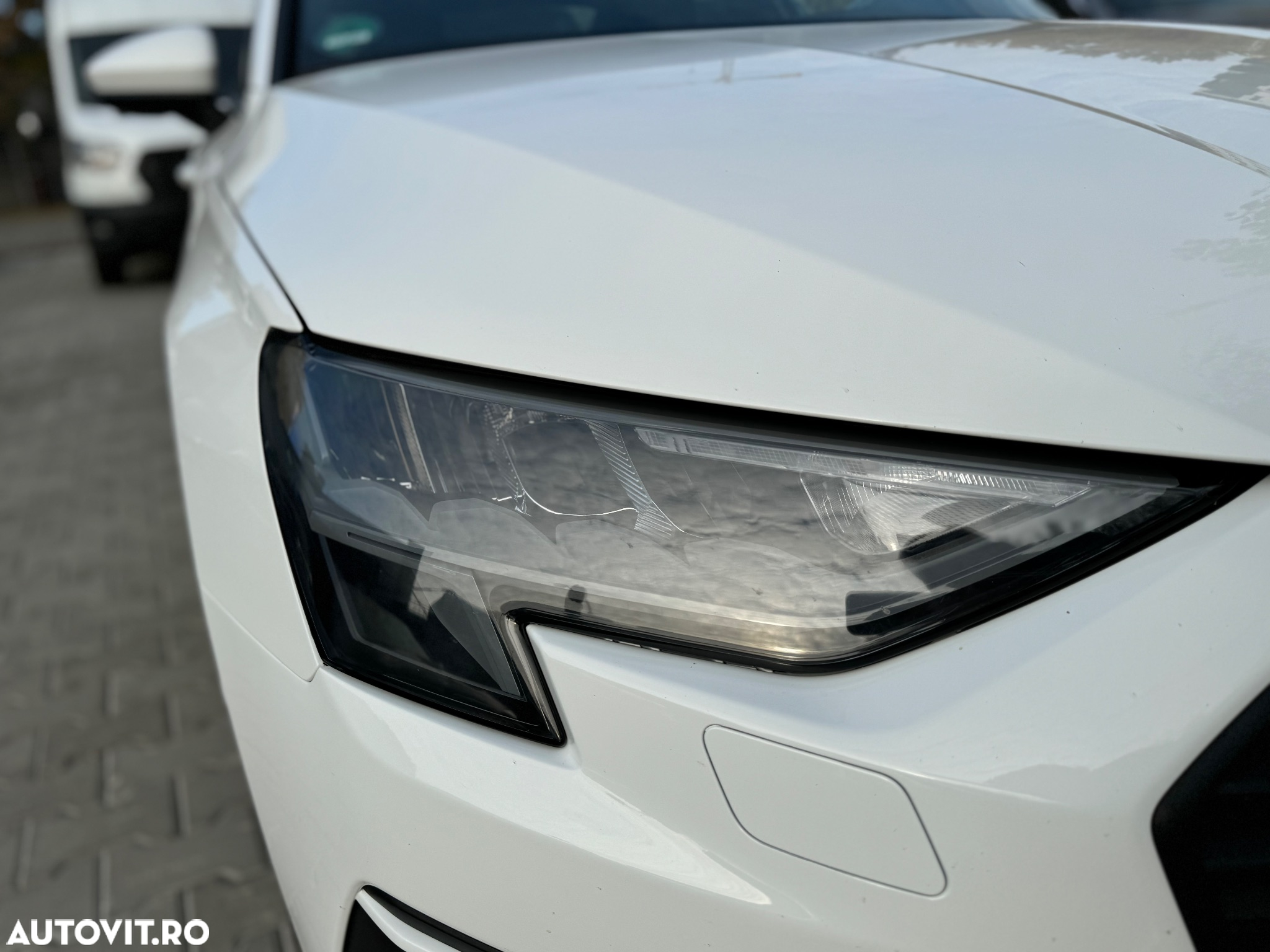 Audi A3 2.0 30 TDI S tronic Advanced - 11
