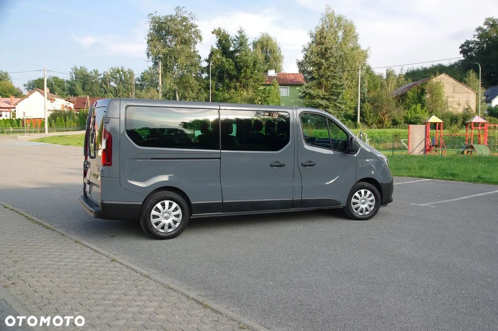 Renault Trafic Grand SpaceClass 2.0 dCi - 15