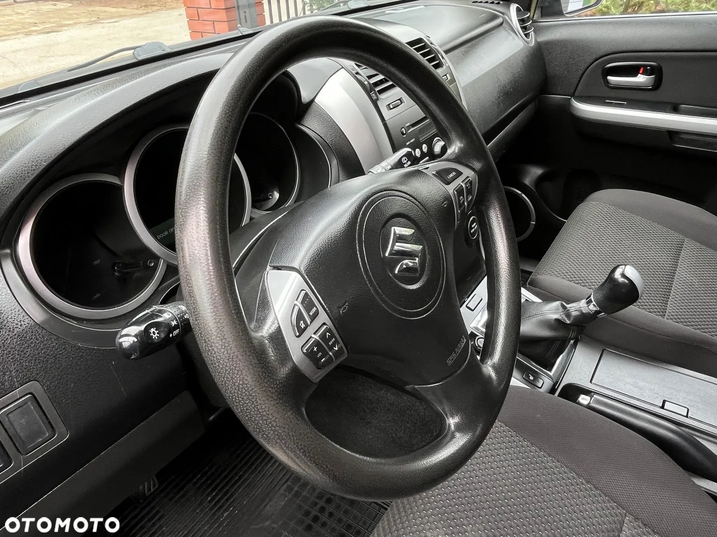 Suzuki Grand Vitara 1.9 DDiS Premium - 26