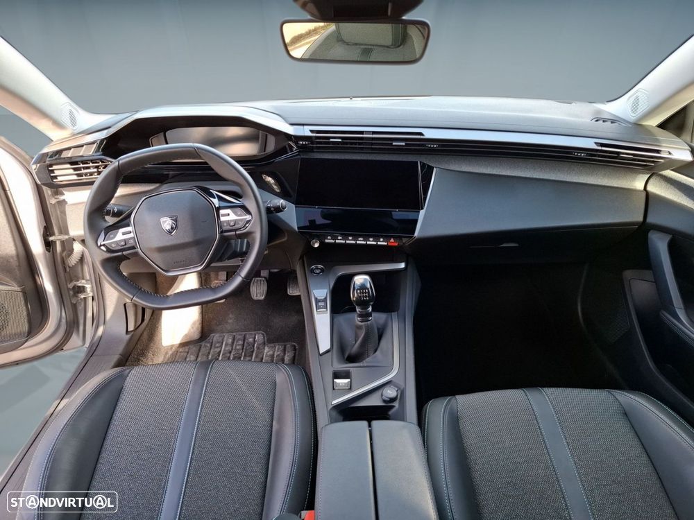 Peugeot 308 1.2 PureTech Allure - 12