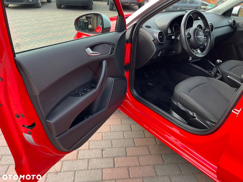 Audi A1 Sportback 1.6 TDI S line edition - 7