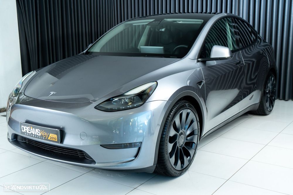 Tesla Model Y Performance Tração Integral - 11