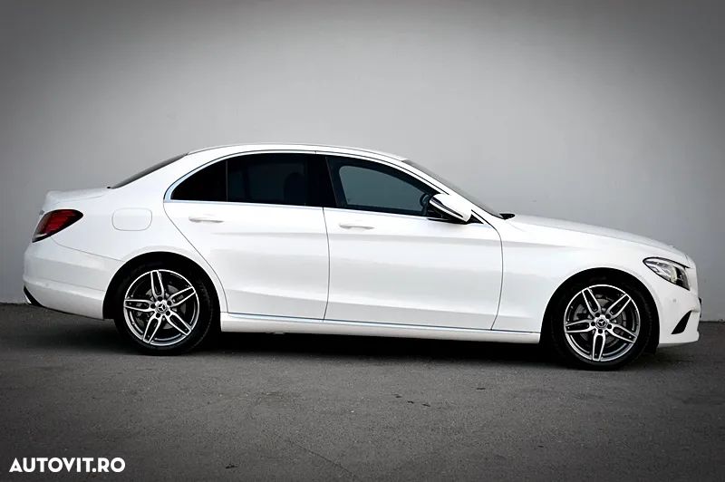 Mercedes-Benz C 200 d 9G-TRONIC AMG Line - 11