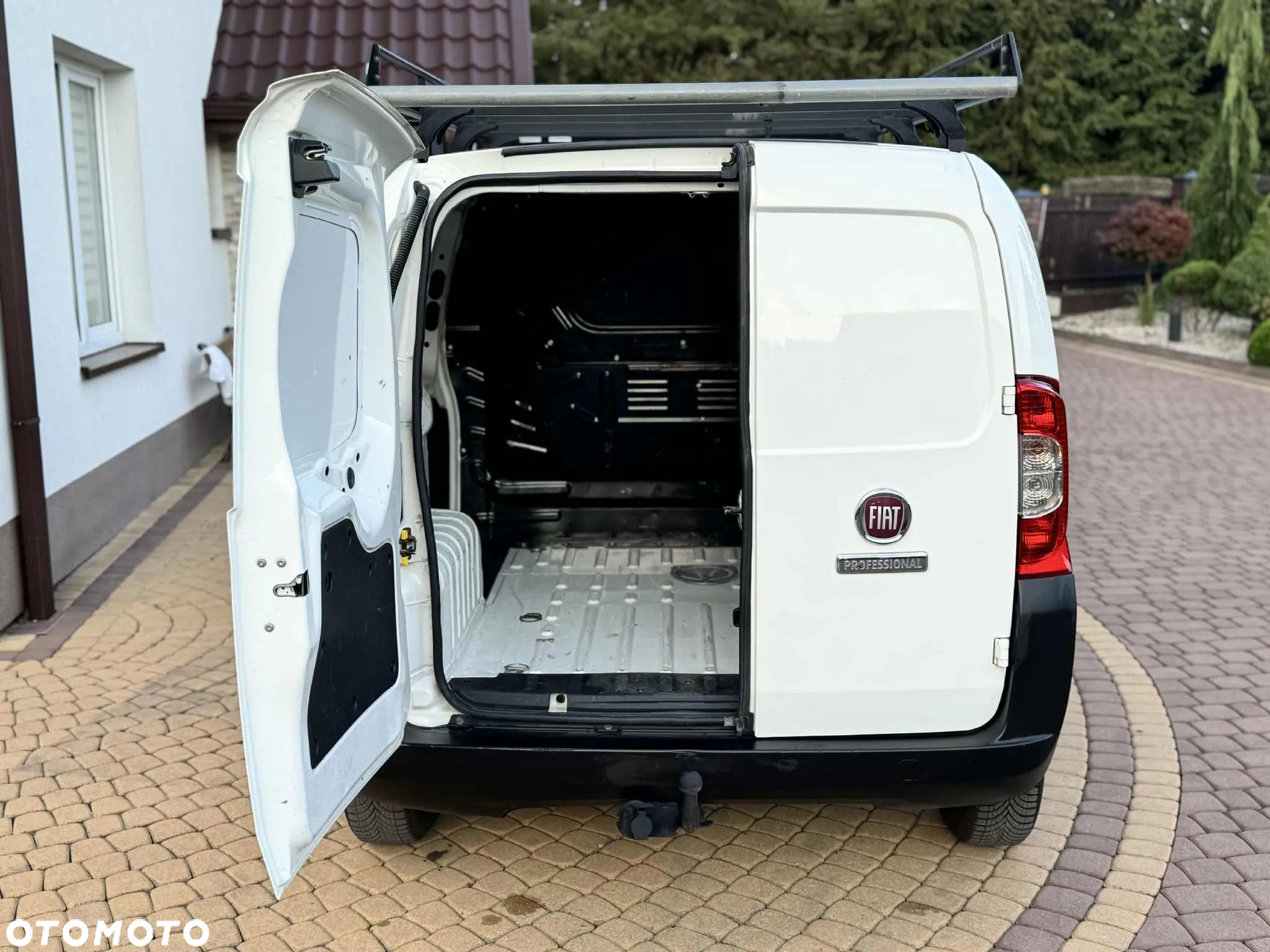 Fiat Fiorino Kombi 1.4 8V Base - 10