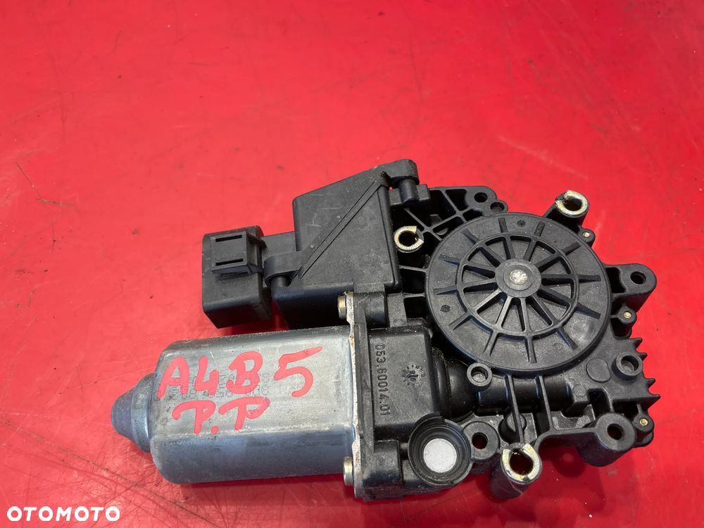 SILNICZEK PODNOSZENIA SZYBY PRAWY PRZÓD A4 B5 - 1