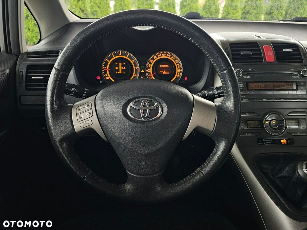 Toyota Auris - 14