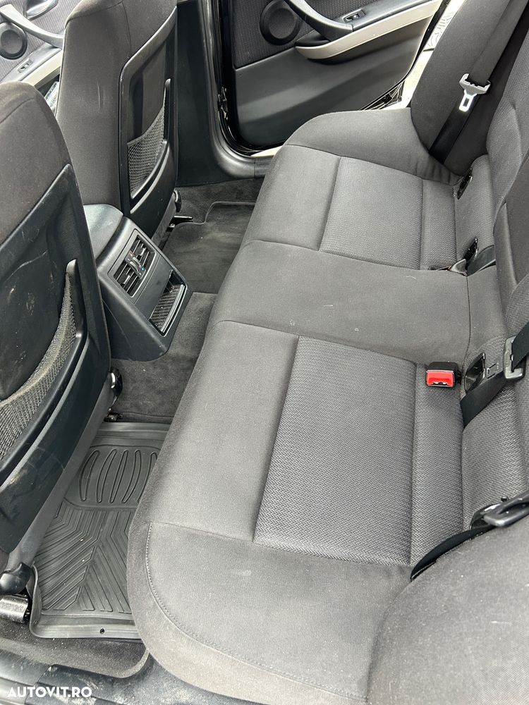 BMW Seria 3 318d Aut. - 9