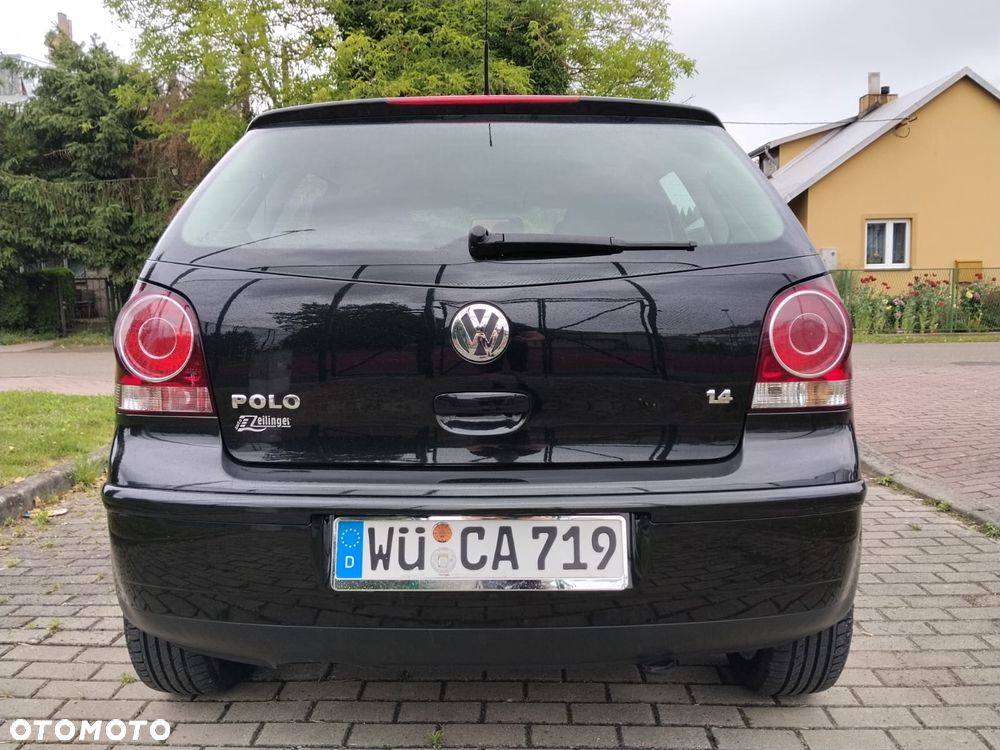 Volkswagen Polo 1.4 16V Trendline - 12