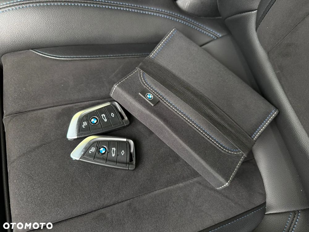 BMW Seria 3 320d xDrive mHEV M Sport - 13