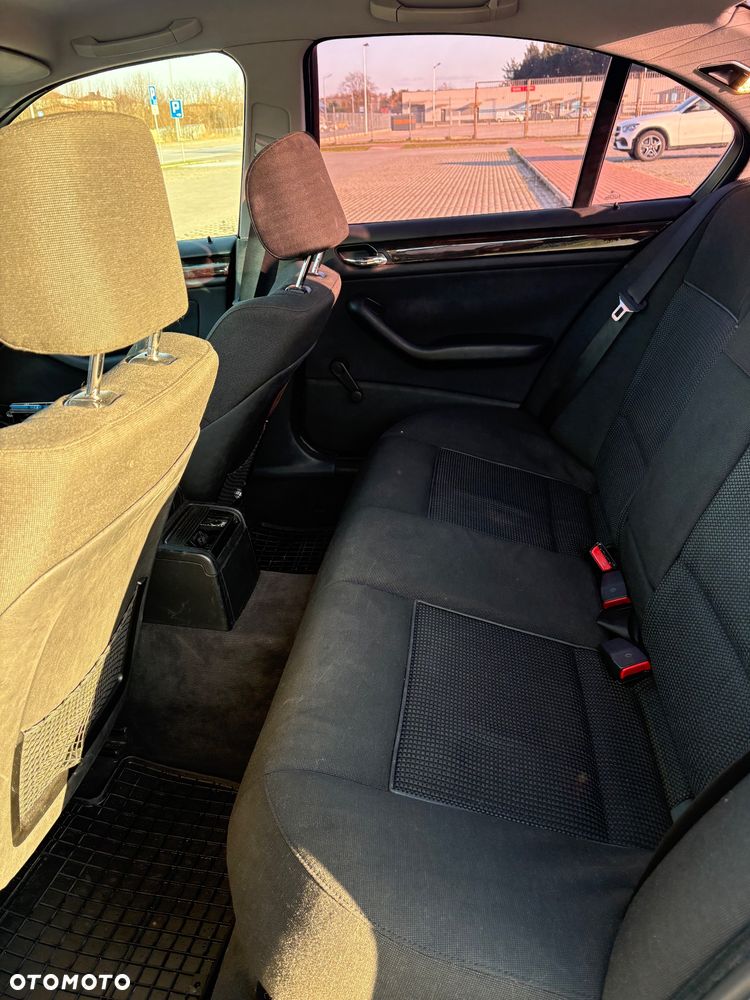 BMW Seria 3 320i - 8