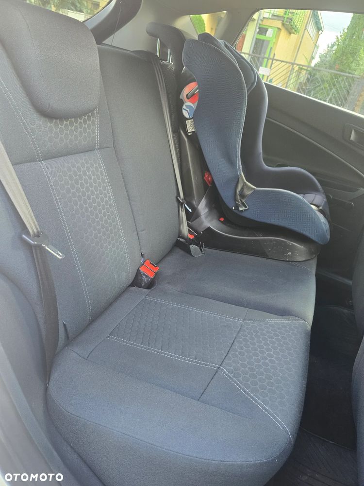 Ford Fiesta 1.6 TDCi DPF Titanium - 7