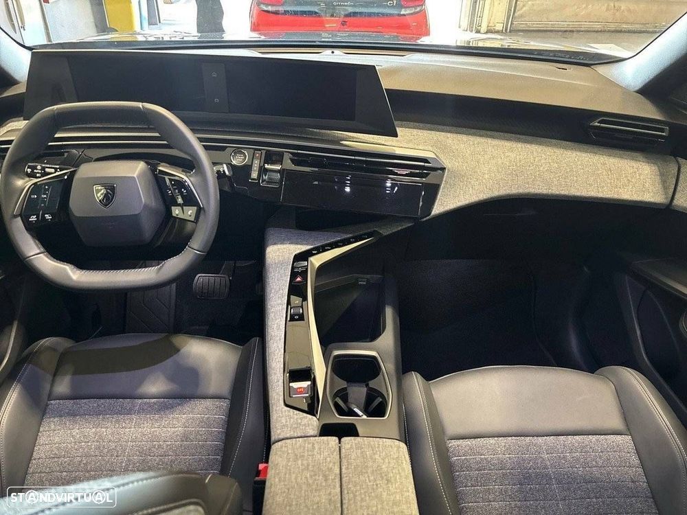 Peugeot 5008 1.2 Hybrid Allure e-DCS6 - 8
