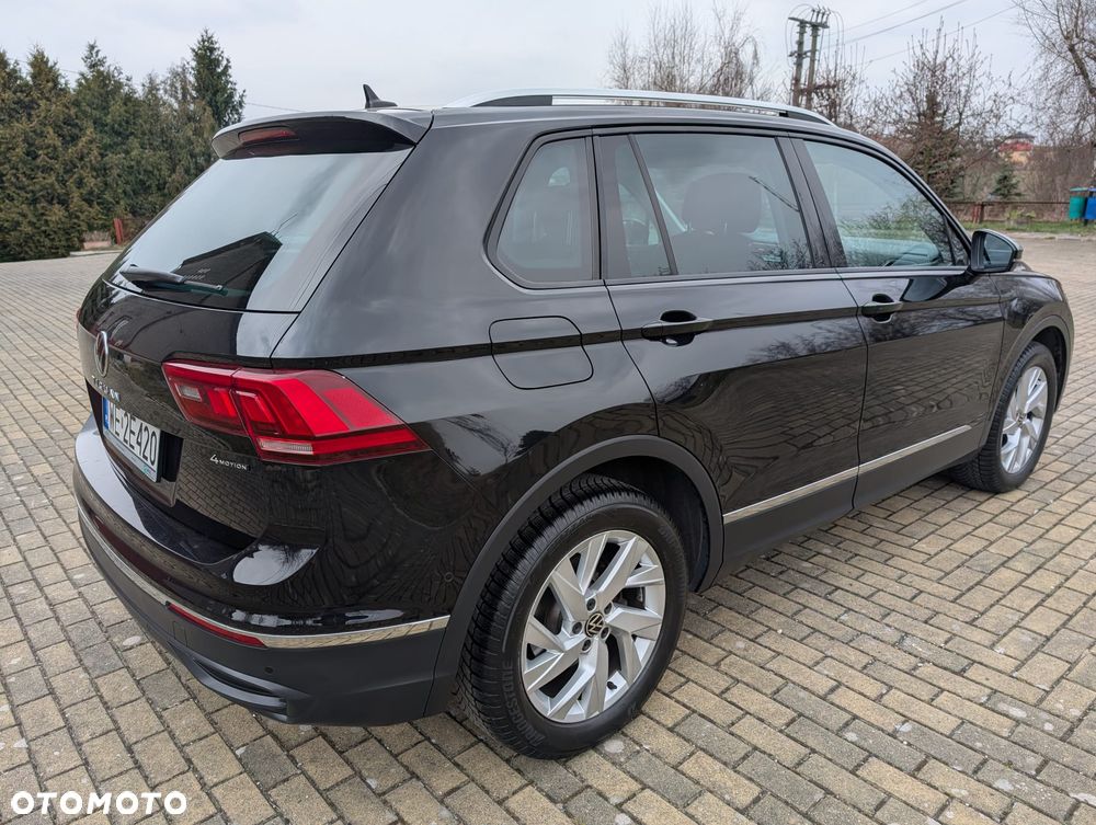 Volkswagen Tiguan 2.0 TDI SCR 4Mot Life DSG - 9