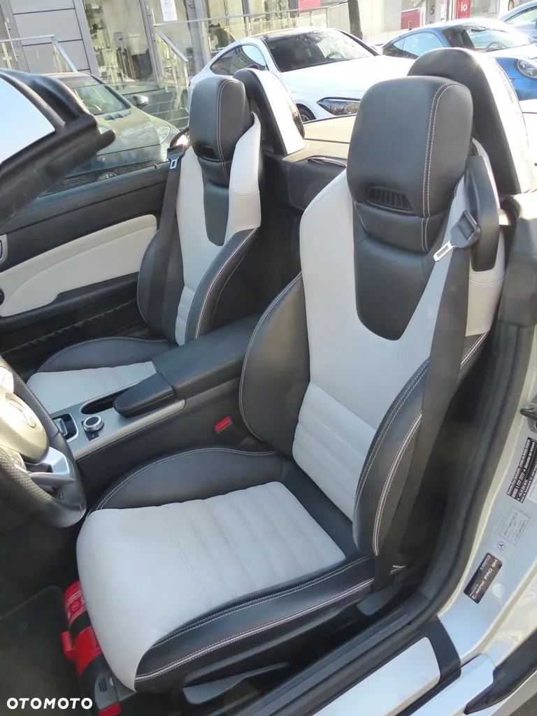 Mercedes-Benz SLC AMG 43 - 12